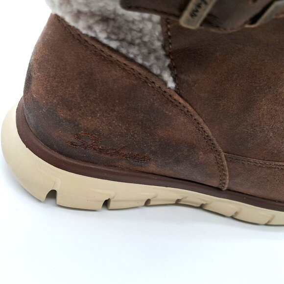 Skechers womens Synergy - Diva Lane Ankle Boot Size    -   6.5 - Picture 13 of 16